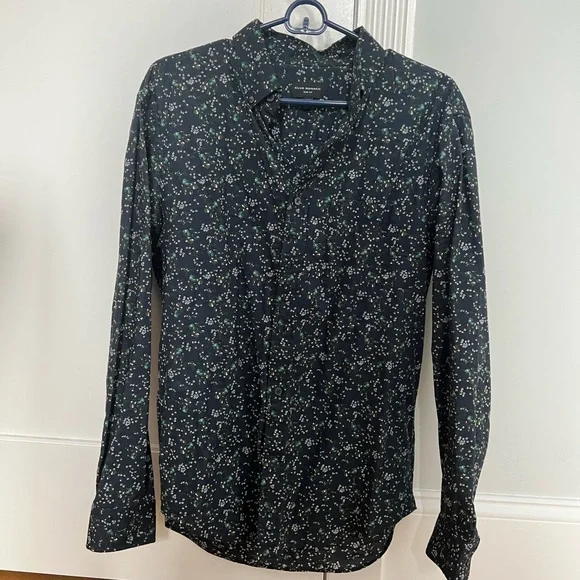 Club Monaco Slim Navy Floral Shirt (men’s medium)